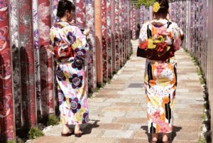 つまみ細工作家になるには？勉強方法とともに紹介