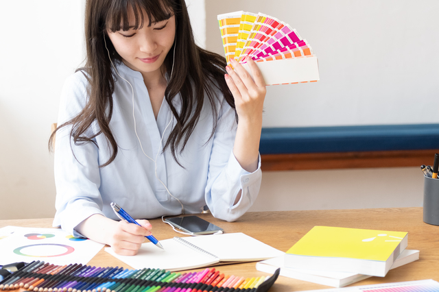色彩検定1級とは?試験内容や合格率・必要な勉強時間を解説