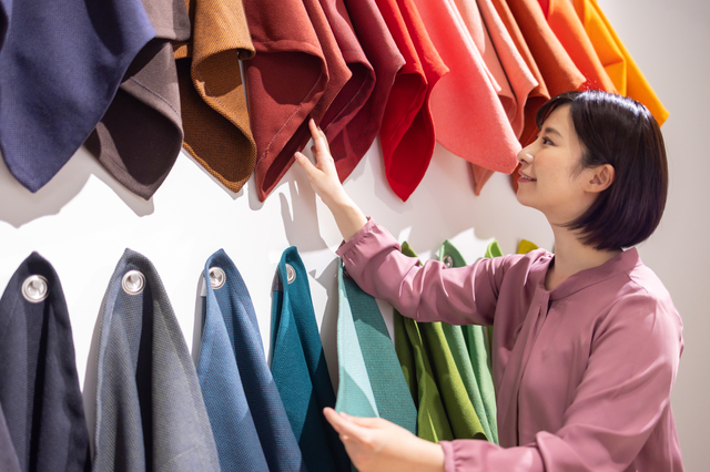 カラーセラピストの仕事内容とは?就職先や収入・やりがいについて