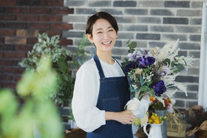 フラワーアレンジメント資格講座